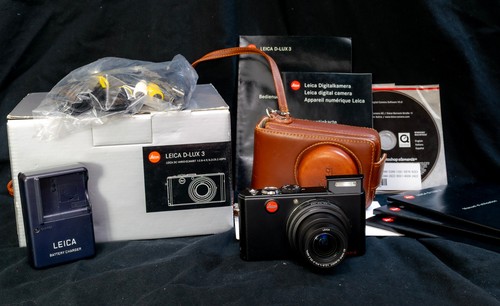 Fotocamera digitale compatta